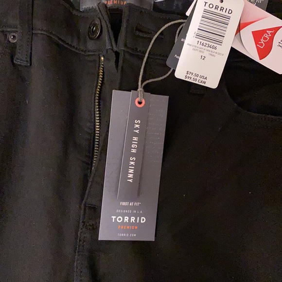 Black Torrid Sky High Skinny jean - Picture 6 of 10